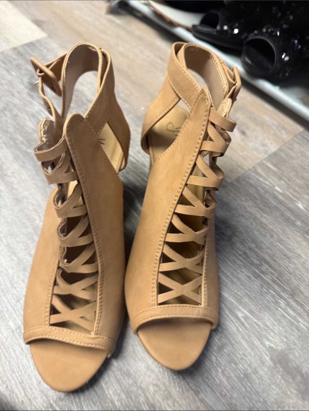 Y-Not Vionic Tan Wedge Sandals - Women size 10M open toe